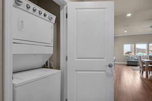 Interior - NEW! Beautiful 3BR/2BA Condo - Steps to the Beach! (Miramar Beach)