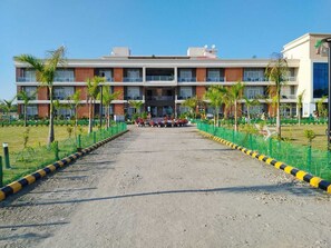 Fachada da propriedade