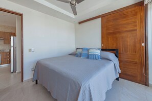 1 bedroom, in-room safe, iron/ironing board, free WiFi