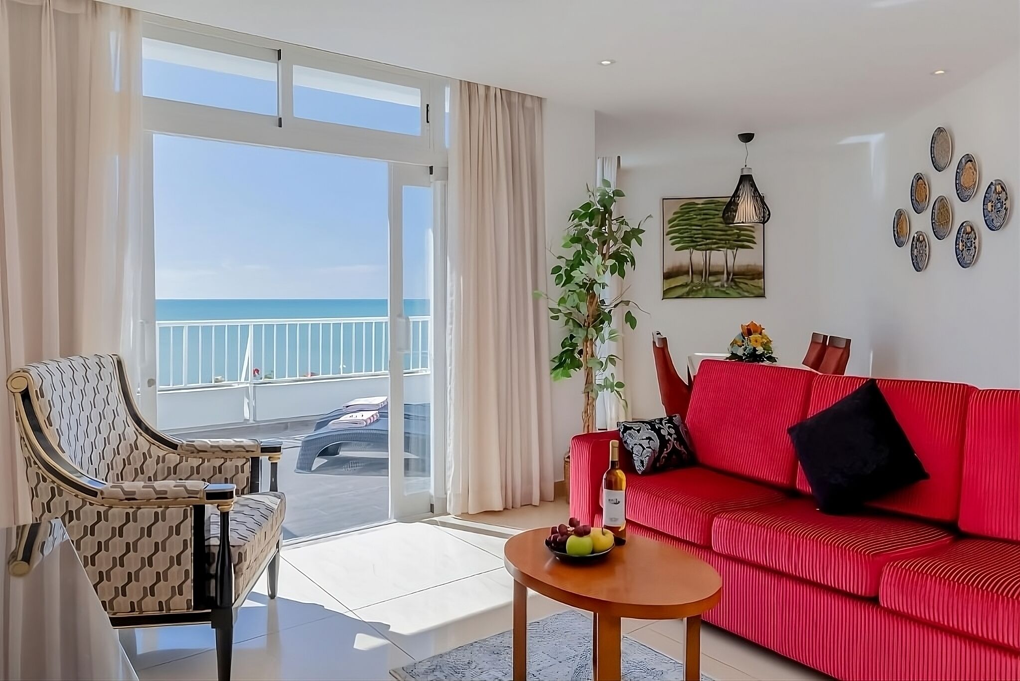 Sun, Sand And Sea! 2 Spacious Suites With Kitchenette, Beachfront, Outdoor Pool! - Albufeira