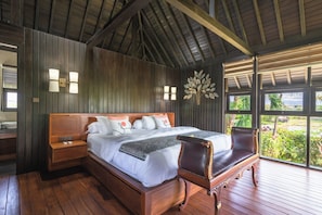 5 bedrooms, desk, bed sheets - Villa Belvedere (Seririt)