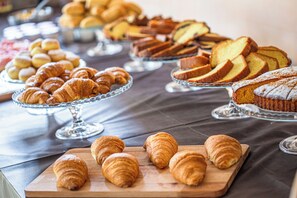 Gratis morgenmadsbuffet hver dag