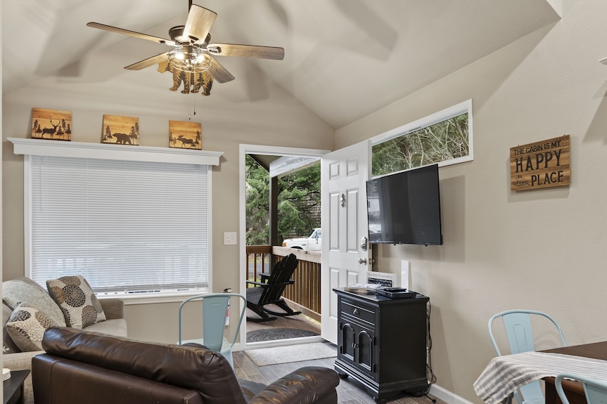Cozy Tiny Home W/hot Tub And Firepit Close To Mt. Rainer Nat.park & Restaurants - ワシントン州