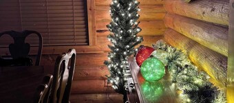 216 Rue Jolley -immaculate cabin with the feeling of home. guaranteed memories.