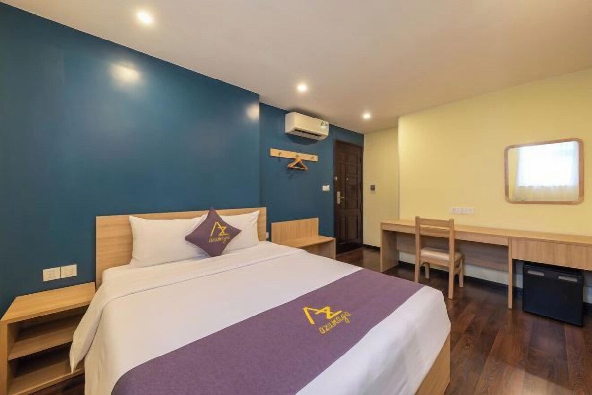Soundproofing, WiFi (free)