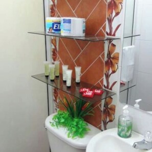 Towels, soap, toilet paper - Casa Valdy 202 A 5 Minutos en Auto de la Playa! Ideal Para Pasar tus Vacaciones (Gaira)