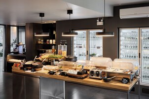 Desayuno buffet incluido todos los días 