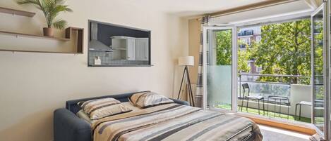 2 chambres, fer et planche à repasser, Wi-Fi, draps fournis