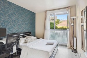 2 soverom, strykejern/-brett, wi-fi og sengetøy