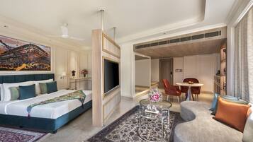Aurika Suite | Premium bedding, minibar, in-room safe, desk