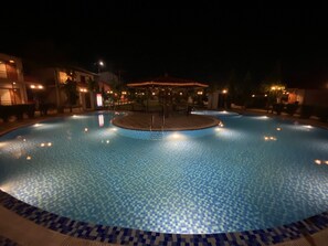 Outdoor pool - DAN Resorts & Weddings (Dahanu)