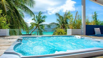 Rooftop pool