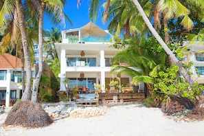 Front of property - Mayumi Beach Villa (Boracay Island)