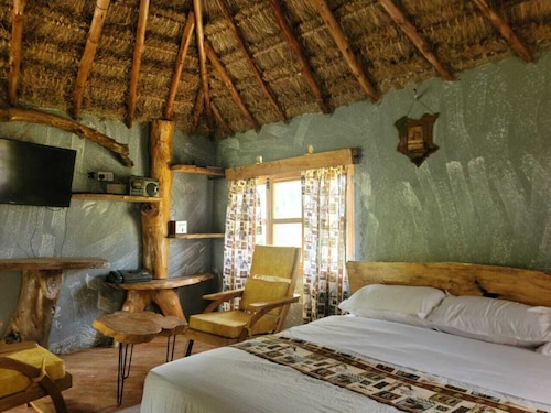 Luxurious and cosy accommodation with stunning  view of My Kenya