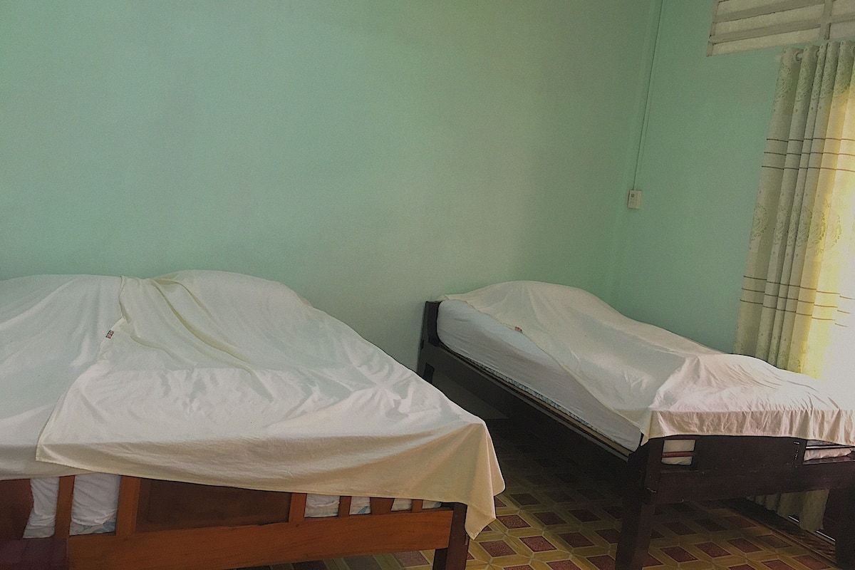 Standard Double Room, 2 Bedrooms, River View | Blackout drapes, bed sheets