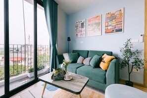 1 makuuhuone, ylelliset vuodevaatteet, pillowtop-patjalliset sängyt