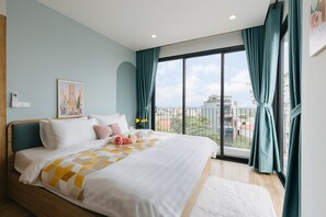 1 bedroom, premium bedding, pillow-top beds, individually decorated - Crescendo Urban Stay (Hanoi)