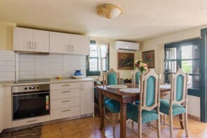 Dining - Zaros Philoxenia -Maera- (Zaros)