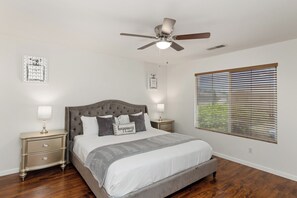 5 bedrooms, desk, iron/ironing board, travel cot