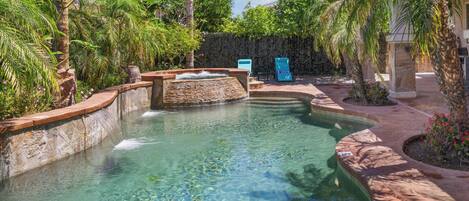 Piscine extérieure, piscine chauffée