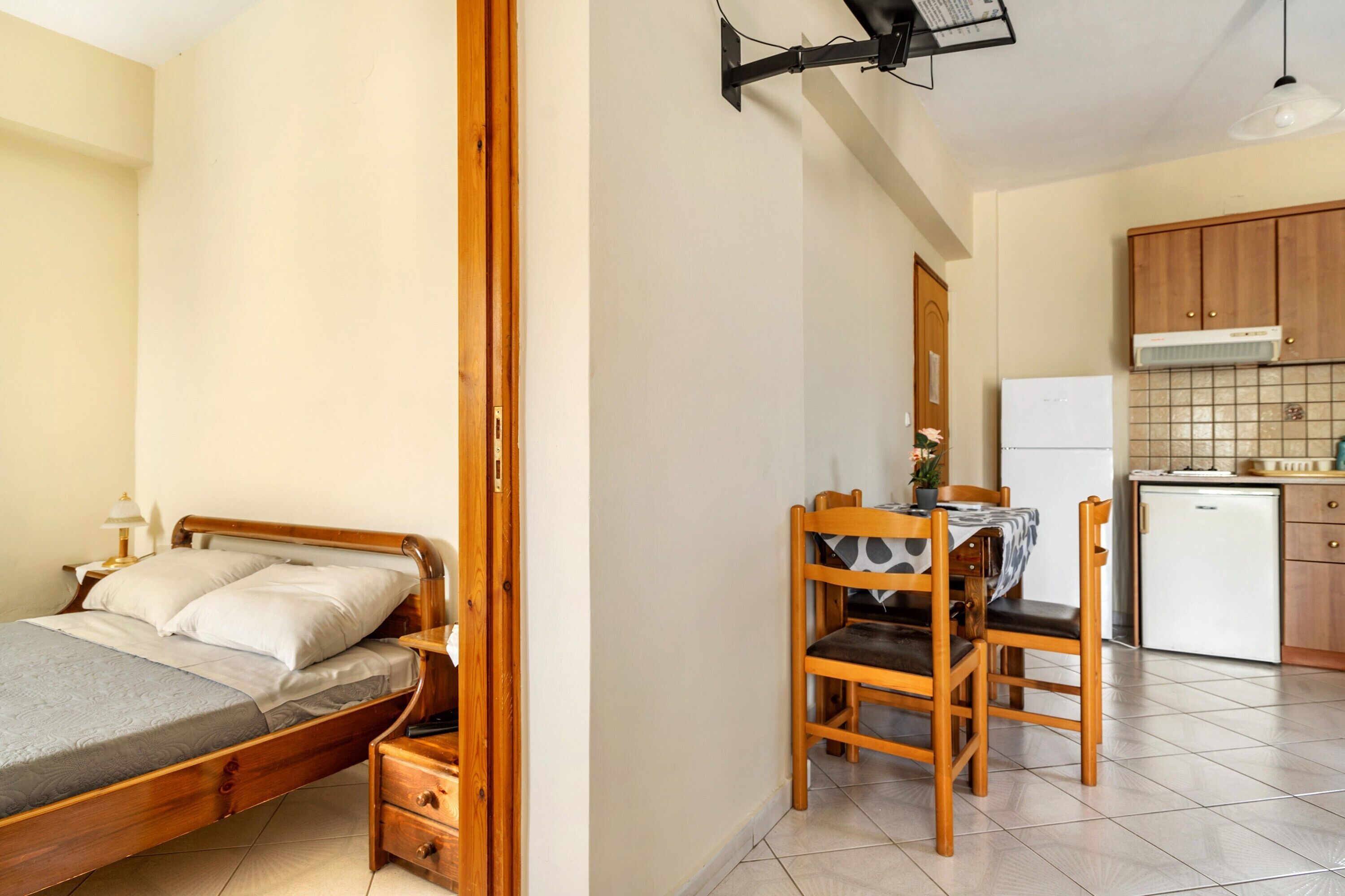 1 soverom, wi-fi (inkludert) og sengetøy