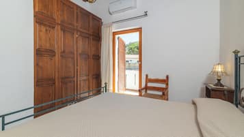 2 Schlafzimmer, Bügeleisen/Bügelbrett, Bettwäsche