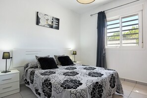 3 soverom, strykejern/-brett, wi-fi (inkludert) og sengetøy