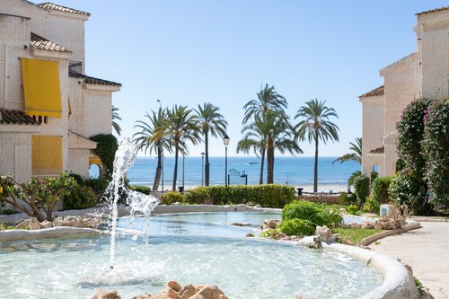Apartment 'Playa Varadero' with Sea View, Wi-Fi and Air Conditioning