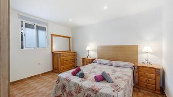 1 sovrum, strykjärn/strykbräda, gratis wi-fi och sängkläder