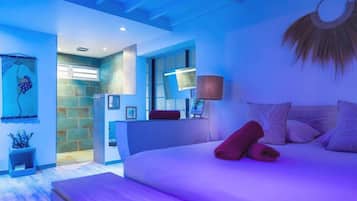 4 camere, una scrivania, ferro/asse da stiro, Wi-Fi