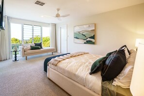4 bedrooms, desk, iron/ironing board, travel cot