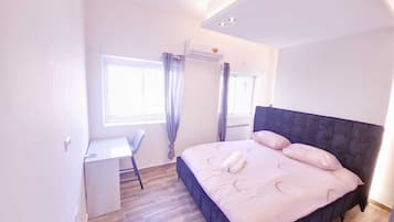 2 habitaciones, cuna de viaje, wifi gratis y ropa de cama