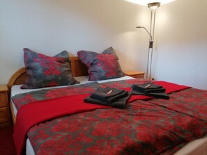 2 quartos, Wi-Fi de cortesia, roupa de cama