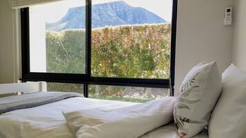 3 Schlafzimmer, Zimmersafe, Schreibtisch, Bügeleisen/Bügelbrett