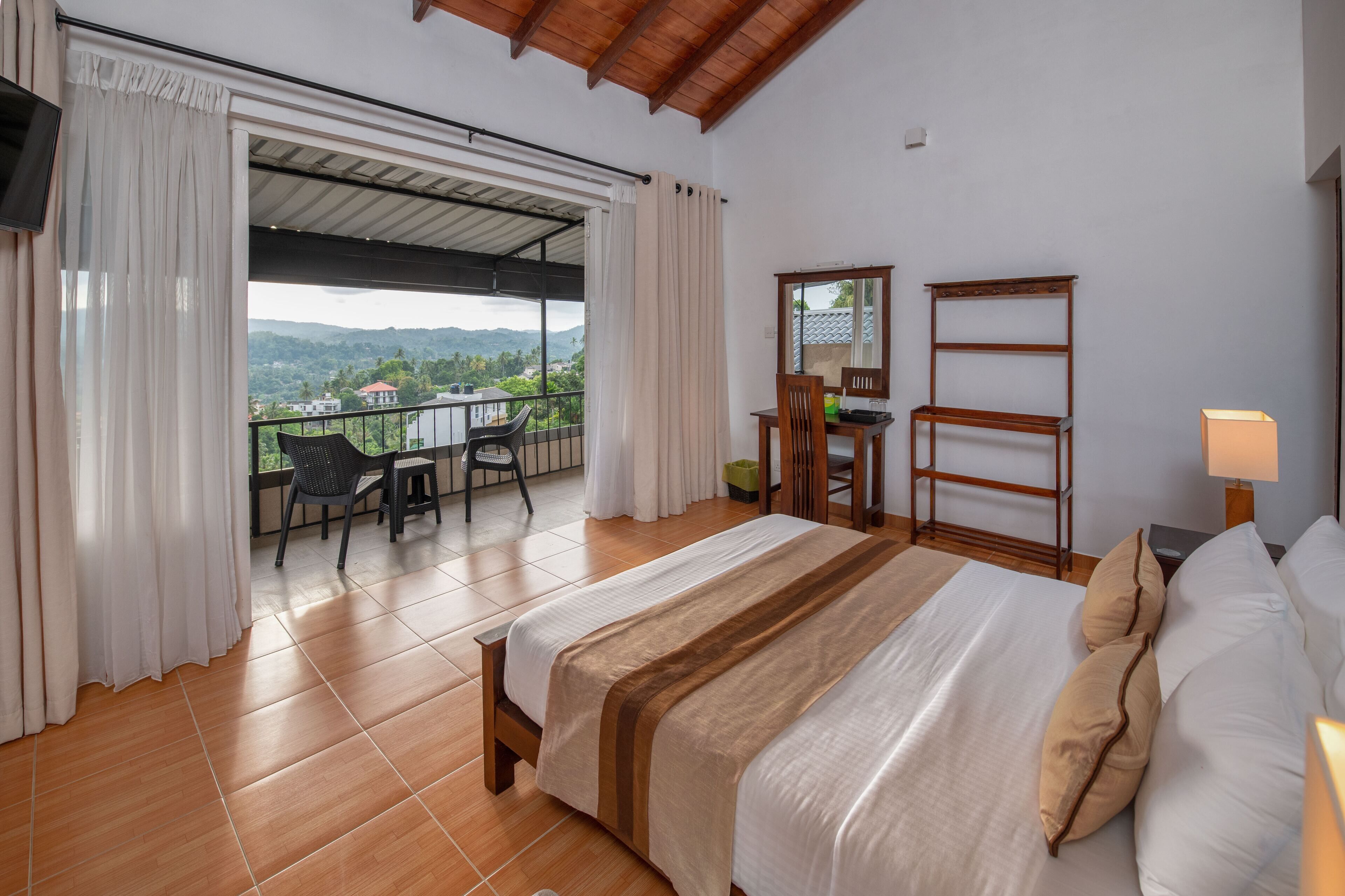 Luxury Villa | 3 bedrooms, iron/ironing board, bed sheets