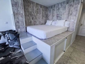 1 Schlafzimmer, Bügeleisen/Bügelbrett, kostenloses WLAN, Bettwäsche