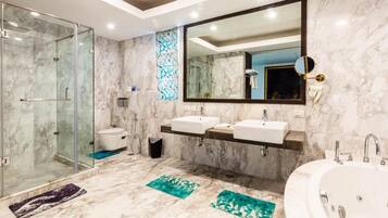 Karma Villas- 4 Bedrooms, Private Garden