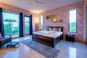Hummingbird Villa, 4 Bedrooms, Private Garden & Terrace | Iron/ironing board, free WiFi, bed sheets - Karma Lakelands (Gurugram)