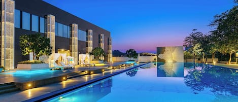 Indoor pool, seasonal outdoor pool