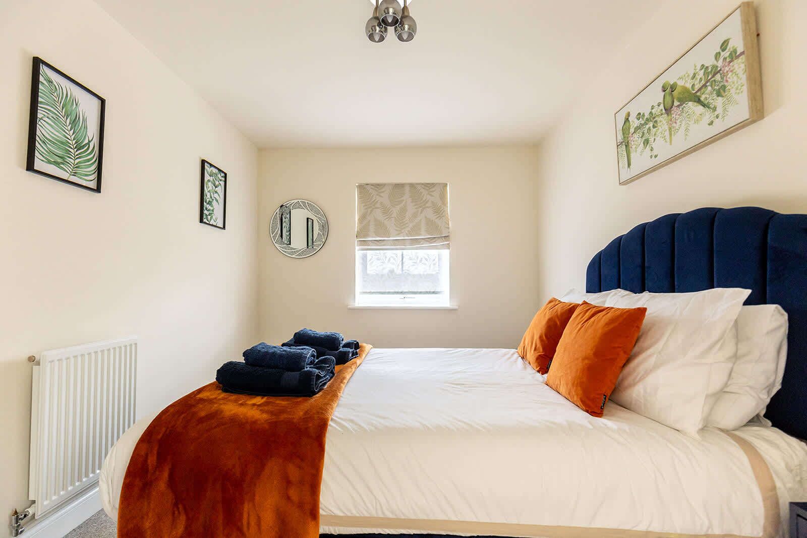 3 habitaciones, escritorio, tabla de planchar con plancha y wifi 