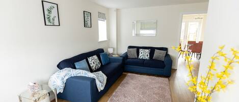 Téléviseur, bureau