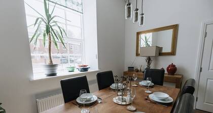 Grade 2 Listed Property with a Beautiful Design