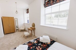 3 soverom, strykejern/-brett, wi-fi og sengetøy