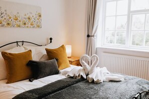 3 slaapkamers, een strijkplank/strijkijzer, wifi, beddengoed