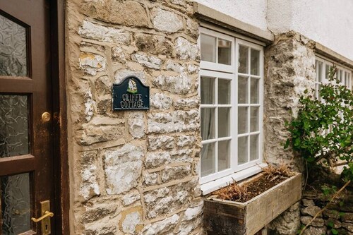 Three Bed Countryside Cottage in the National Park