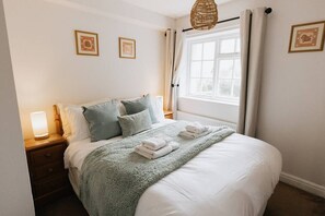 3 dormitorios, tabla de planchar con plancha, wifi y ropa de cama