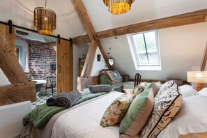 2 soverom, strykejern/-brett, internettilgang og sengetøy