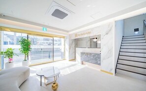 Reception - Denbastar Hotel-Kyungnam University Branch (Changwon)