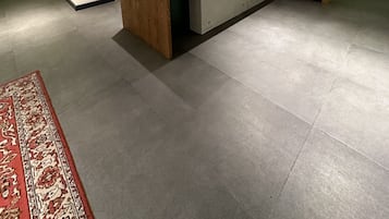 Meja sambut tetamu
