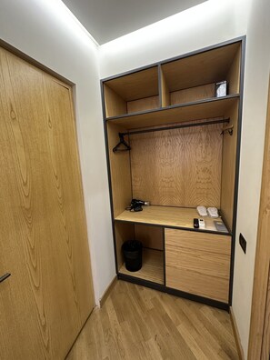 Standard Room | Living area